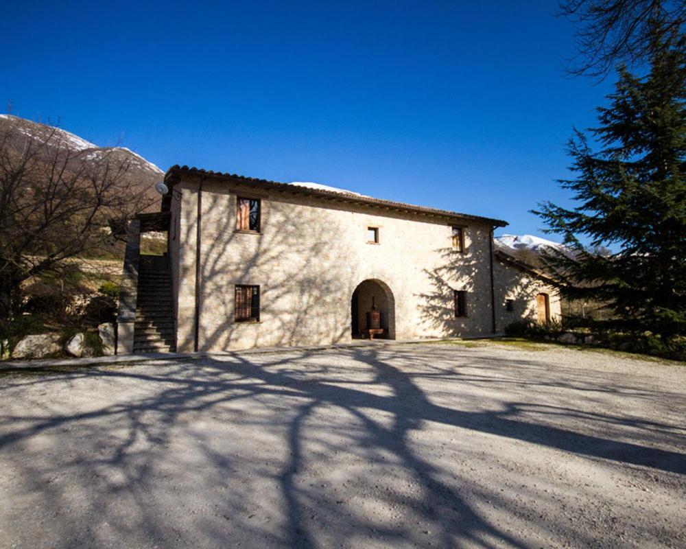 Agriturismo Il Casale Degli Amici นอร์ชา ภายนอก รูปภาพ