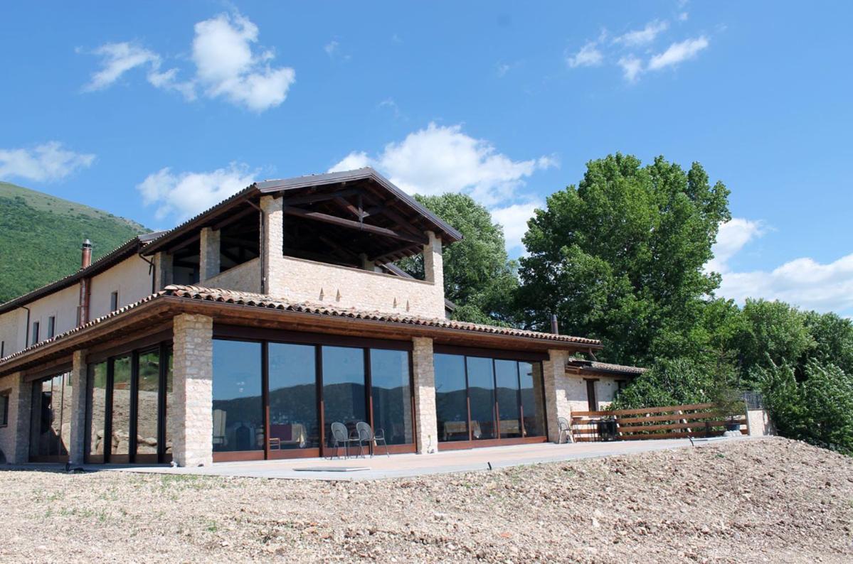 Agriturismo Il Casale Degli Amici นอร์ชา ภายนอก รูปภาพ