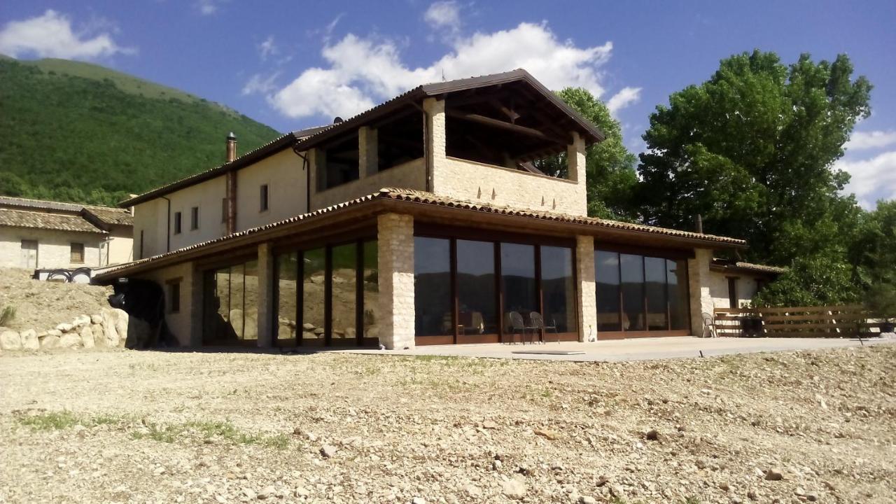 Agriturismo Il Casale Degli Amici นอร์ชา ภายนอก รูปภาพ