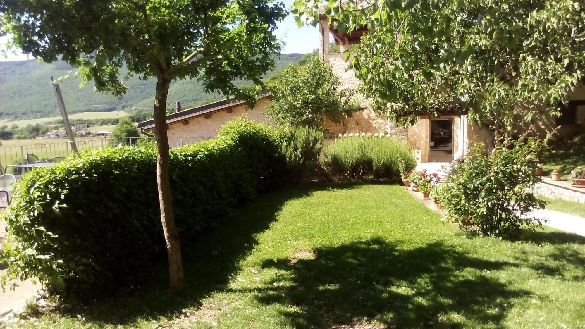 Agriturismo Il Casale Degli Amici นอร์ชา ภายนอก รูปภาพ